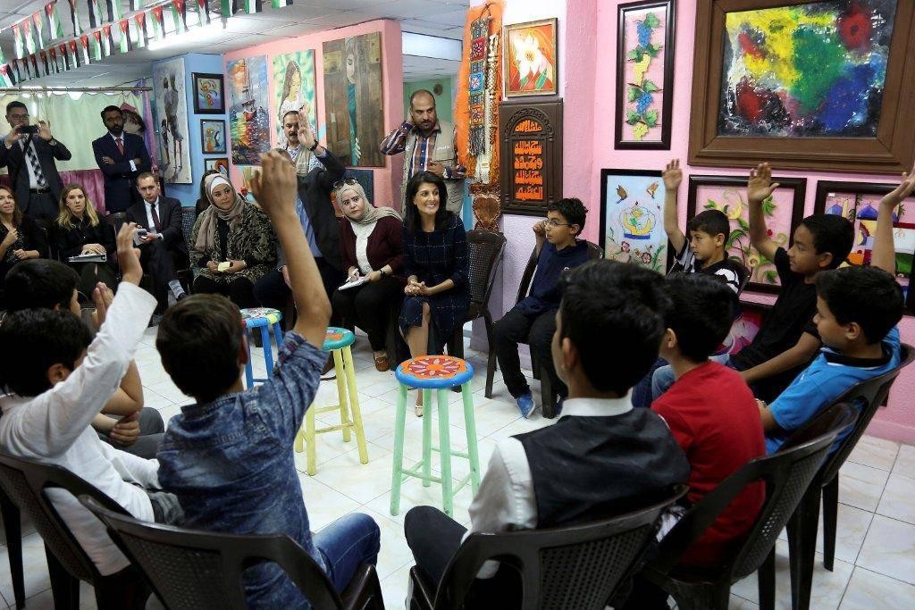 "هايلي" تزور "الزعتري".. والأر...