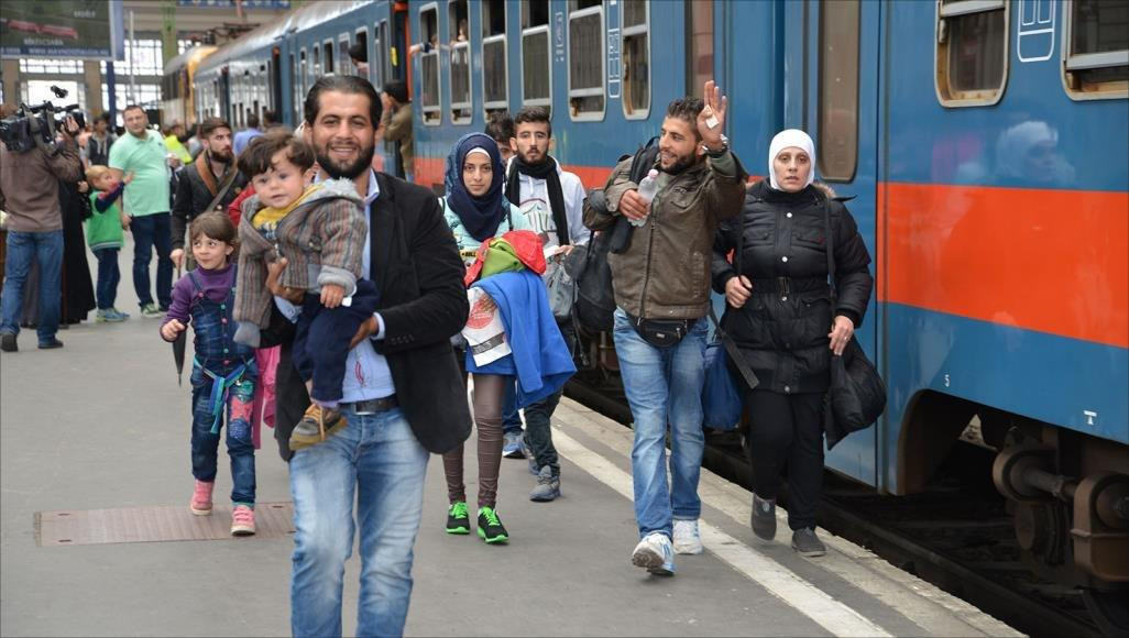 وصول 254 لاجئا سوريا إلى ألمان...