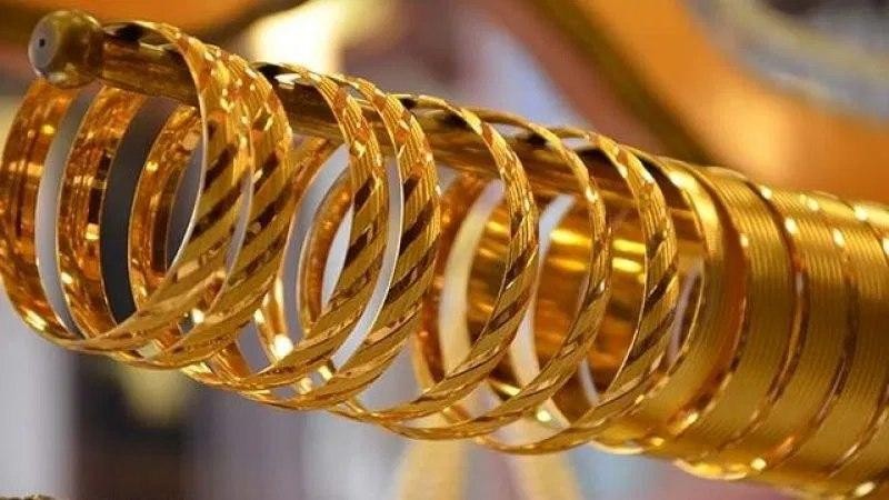 غرام الذهب يواصل ارتفاعه ويجتا...