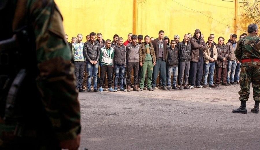 النظام يعتقل 15 شابا من سقبا ف...