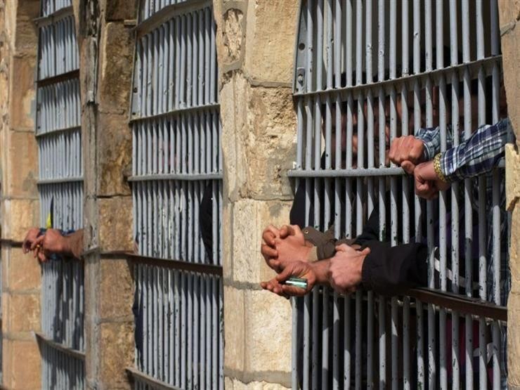 قضى 8 سنوات في سجونه.. النظام...