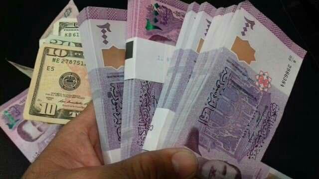 لماذا فشلت مبادرات دعم الليرة؟