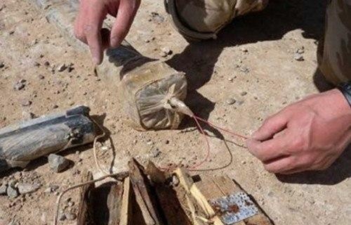 شهيد مدني بانفجار ناسفة غرب حل...