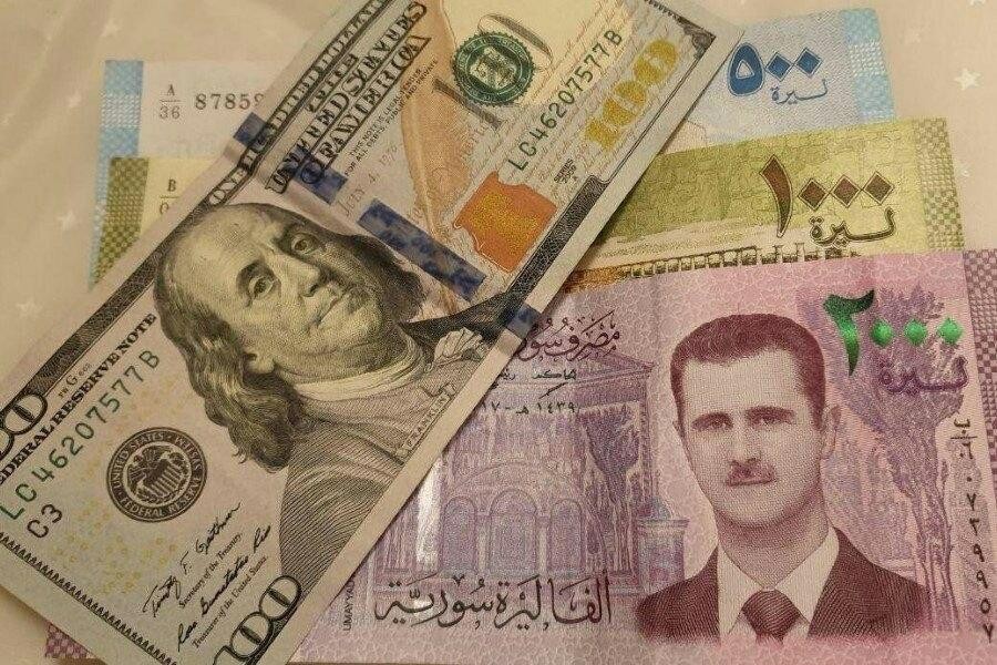 الدوﻻر يحافظ على مكاسبه أمام ا...