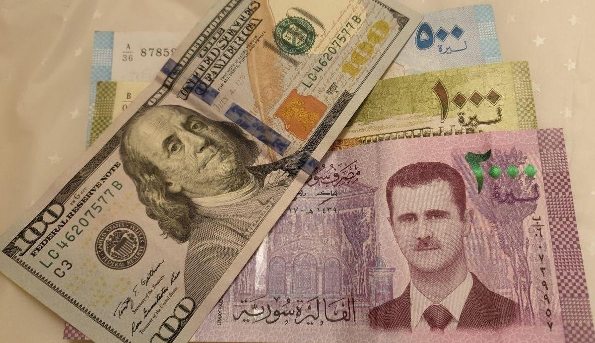 أسعار صرف الليرة بعد انهيارها...