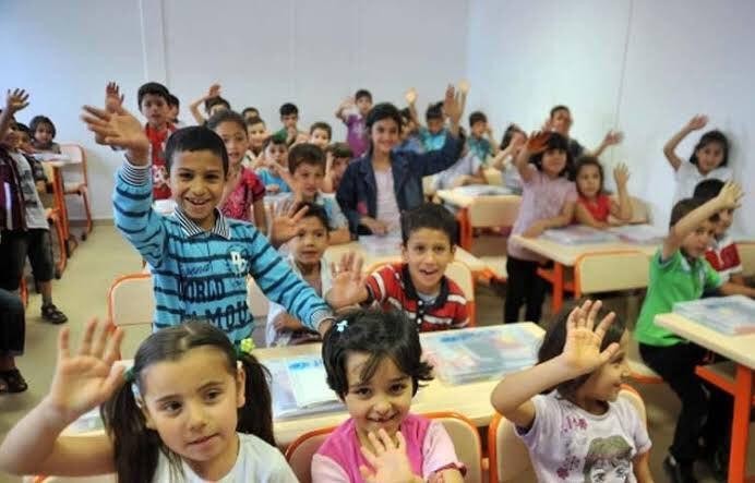 تركيا.. دروس مصورة عن بعد للطل...