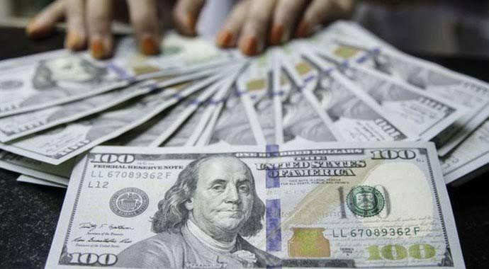 الليرة السورية تهبط أمام الدول...