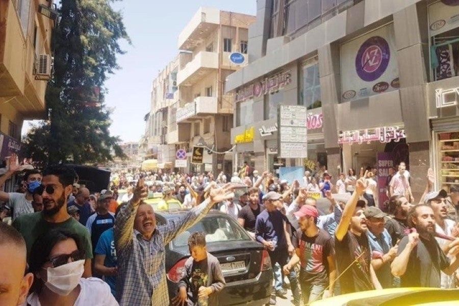 "رايتس ووتش" تطالب الأسد بالإف...