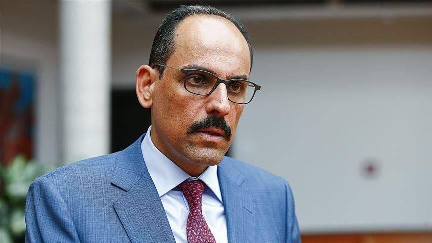 إبراهيم قالن: رحيل الأسد عن من...