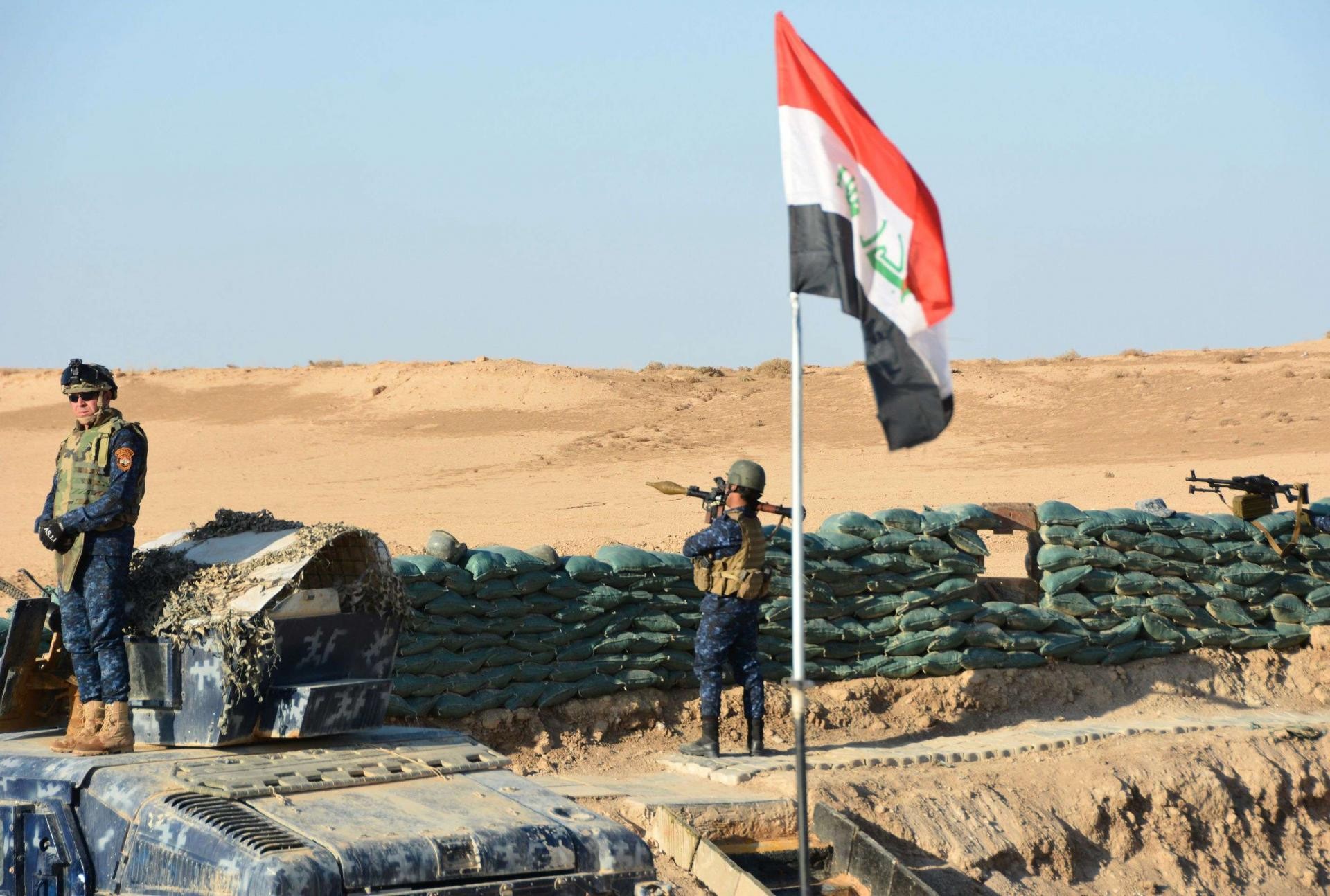 الجيش العراقي يعزز وجوده العسك...