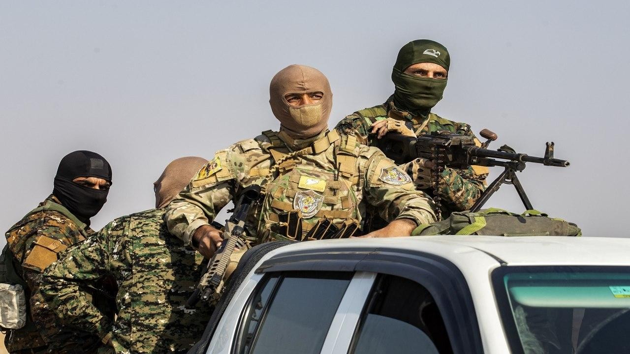 سيارة لـ "قسد" تدهس شابا في ال...
