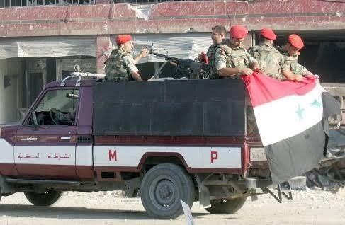النظام يسوق شابين مصابين بفيرو...