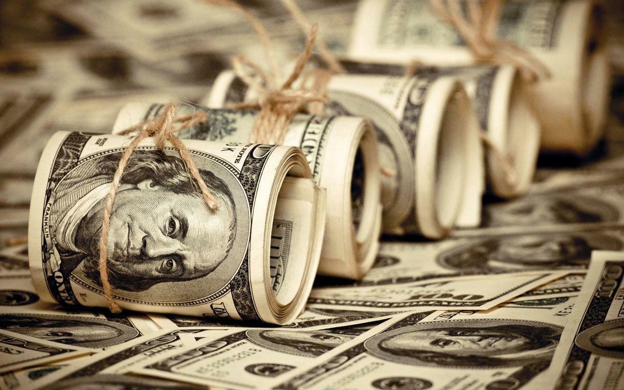 تحسن طفيف بسعر صرف الليرة أمام...