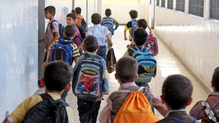"كورونا" يتفشى في المدارس.. وز...