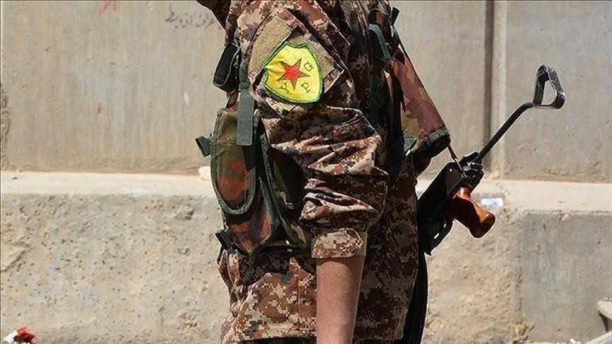 عناصر "ي ب ك" يعتدون على كادر...