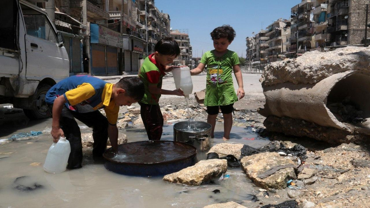 لا خدمات في "الحسينية" بريف دم...