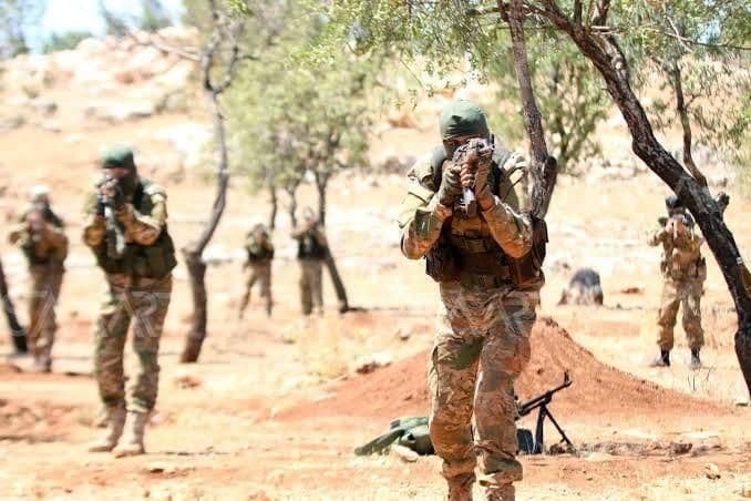 مقتل ثلاثة عناصر للنظام "قنصاً...