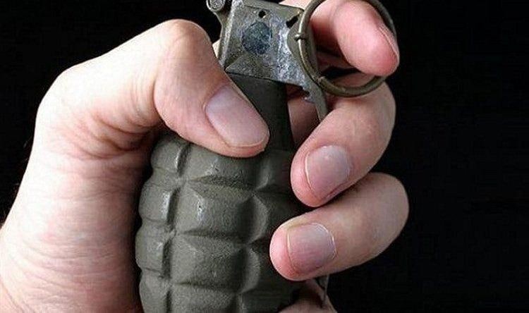 قنبلة يدوية تودي بحياة مدنيين...