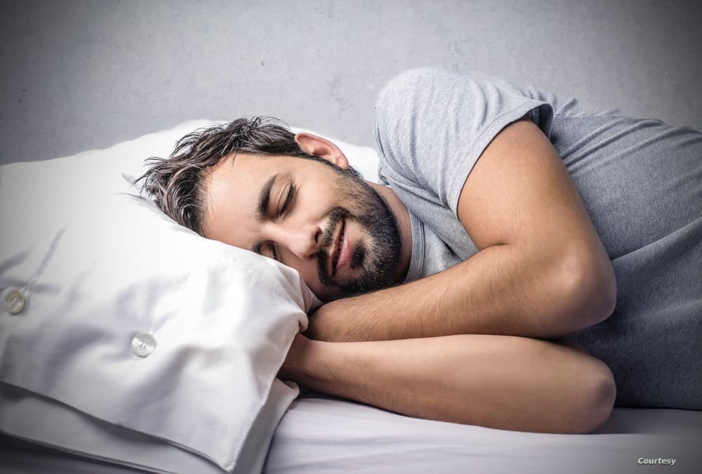 ماذا تقول وضعية نومك عن شخصيتك...