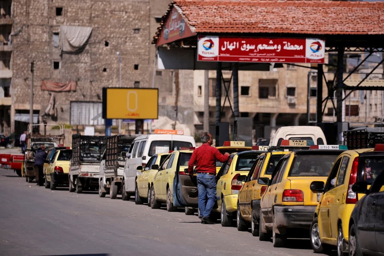 كيف برر النظام الازدحام الكبير...