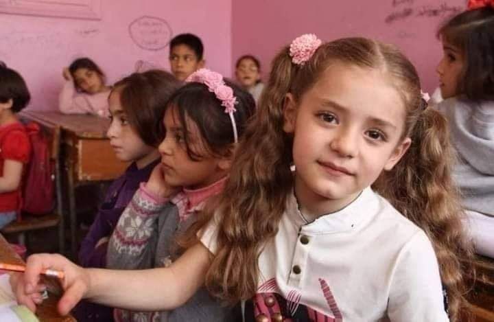 الطفلة السورية "سارة كيالي" تف...