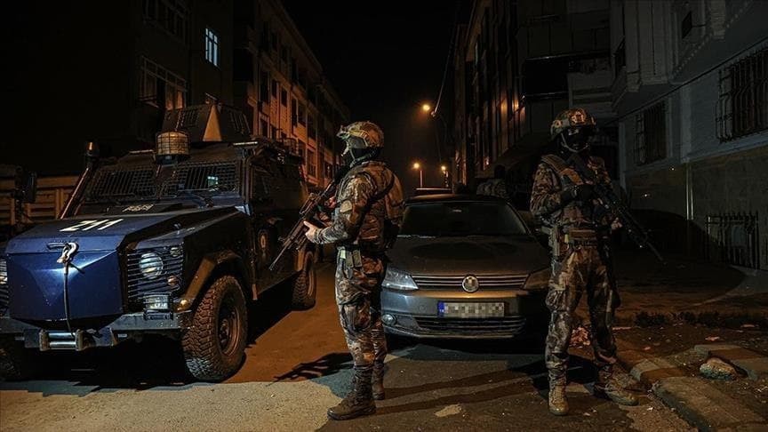 تركيا تعتقل 11 شخصا من "منظمات...