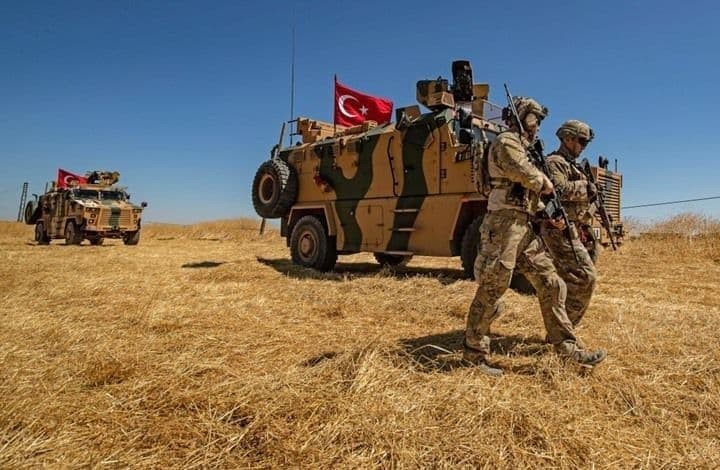 "الدفاع التركية" تعلن مقتل 4 ع...