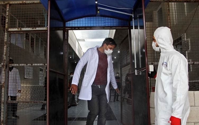 أربع وفيات و40 إصابة بـ"كـورون...