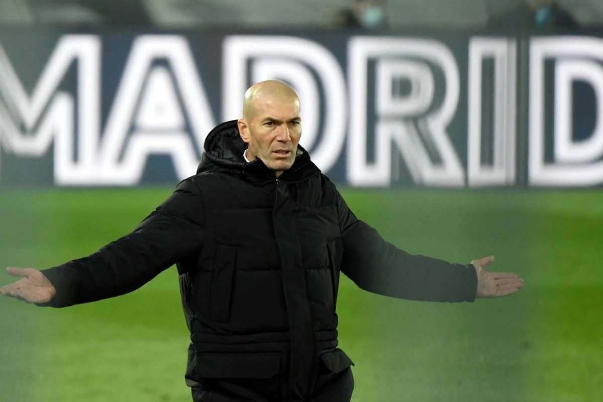 إدارة ريال مدريد تعلن إصابة "ز...