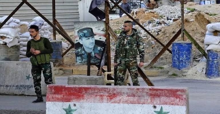 المخابرات الجوية تعتقل 18مدنيا...