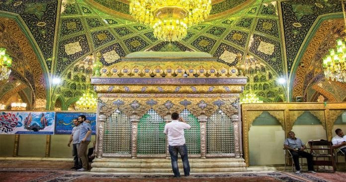 إيران تنشئ مجمعا ثقافيا ضخما ب...