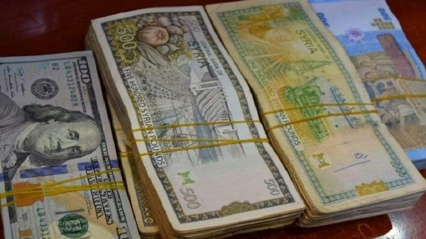 هل تم "فك اﻻرتباط" بين الليرة...