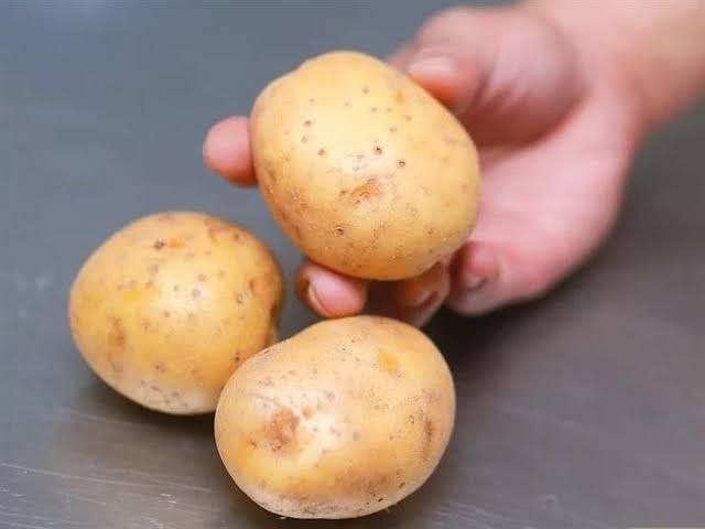 مسؤول في النظام يدعو المدنيين...