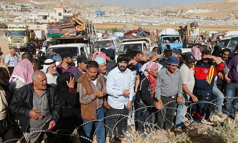 "مفوضية اللاجئين": نصف السوريي...