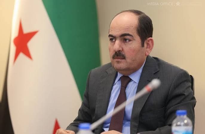 رئيس الحكومة المؤقتة: الانتخاب...