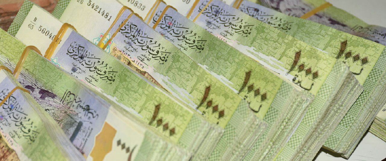 تحسن طفيف في سعر صرف الليرة ال...