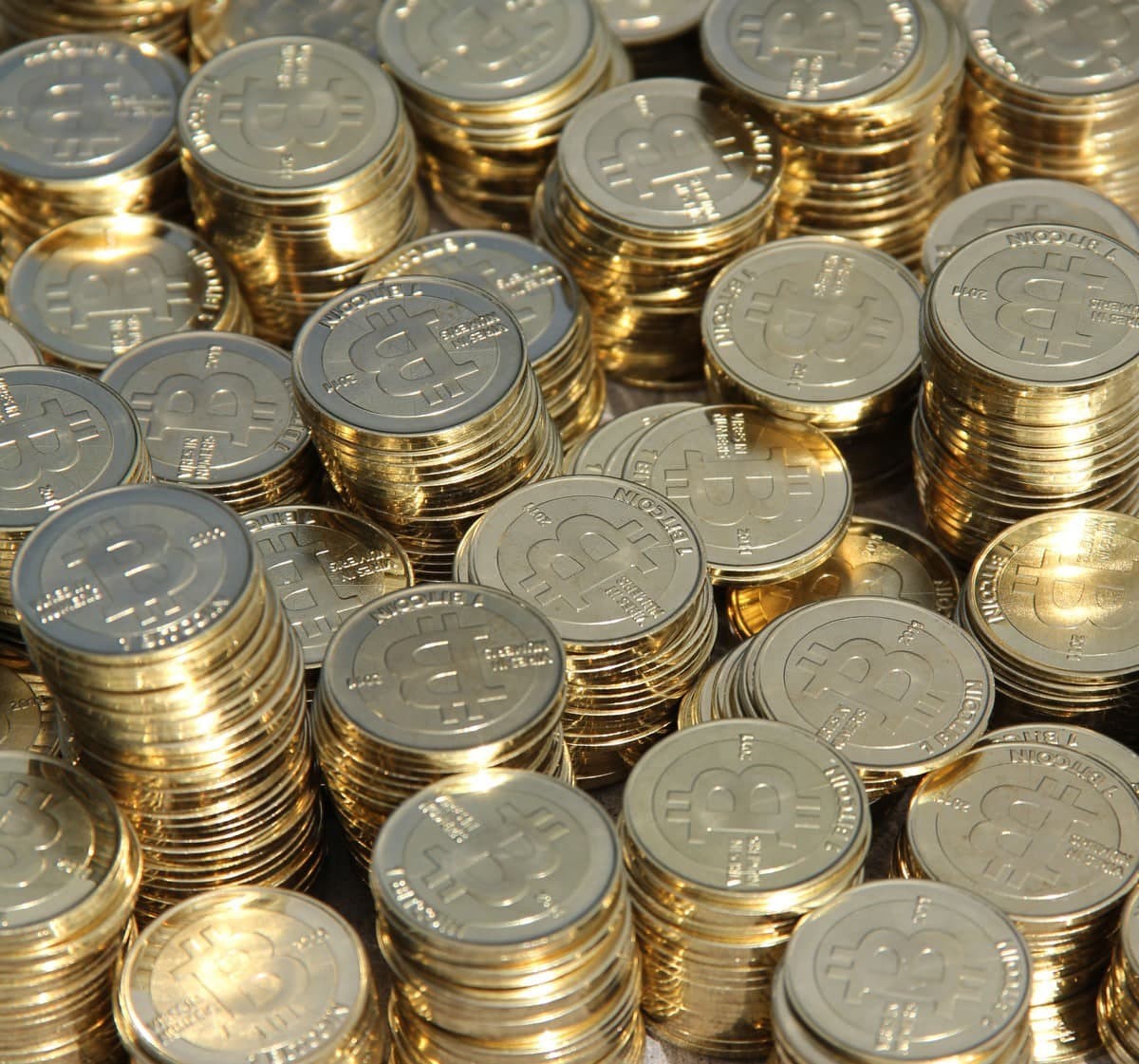 ارتفاع قيمة عملة "البتكوين" بع...