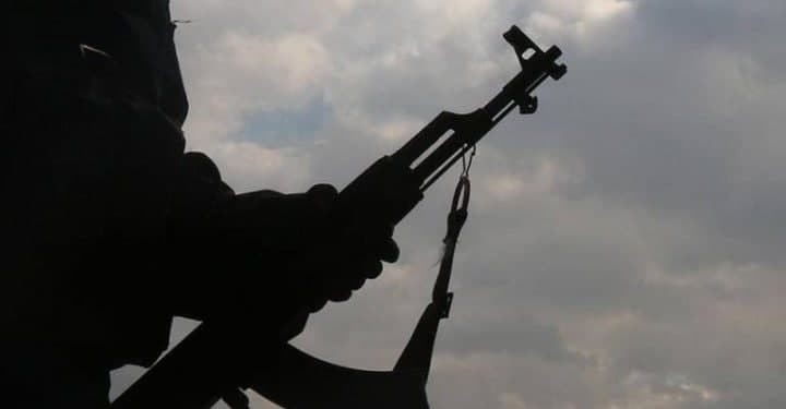 مجهولون يغتالون شخصين بريف درع...