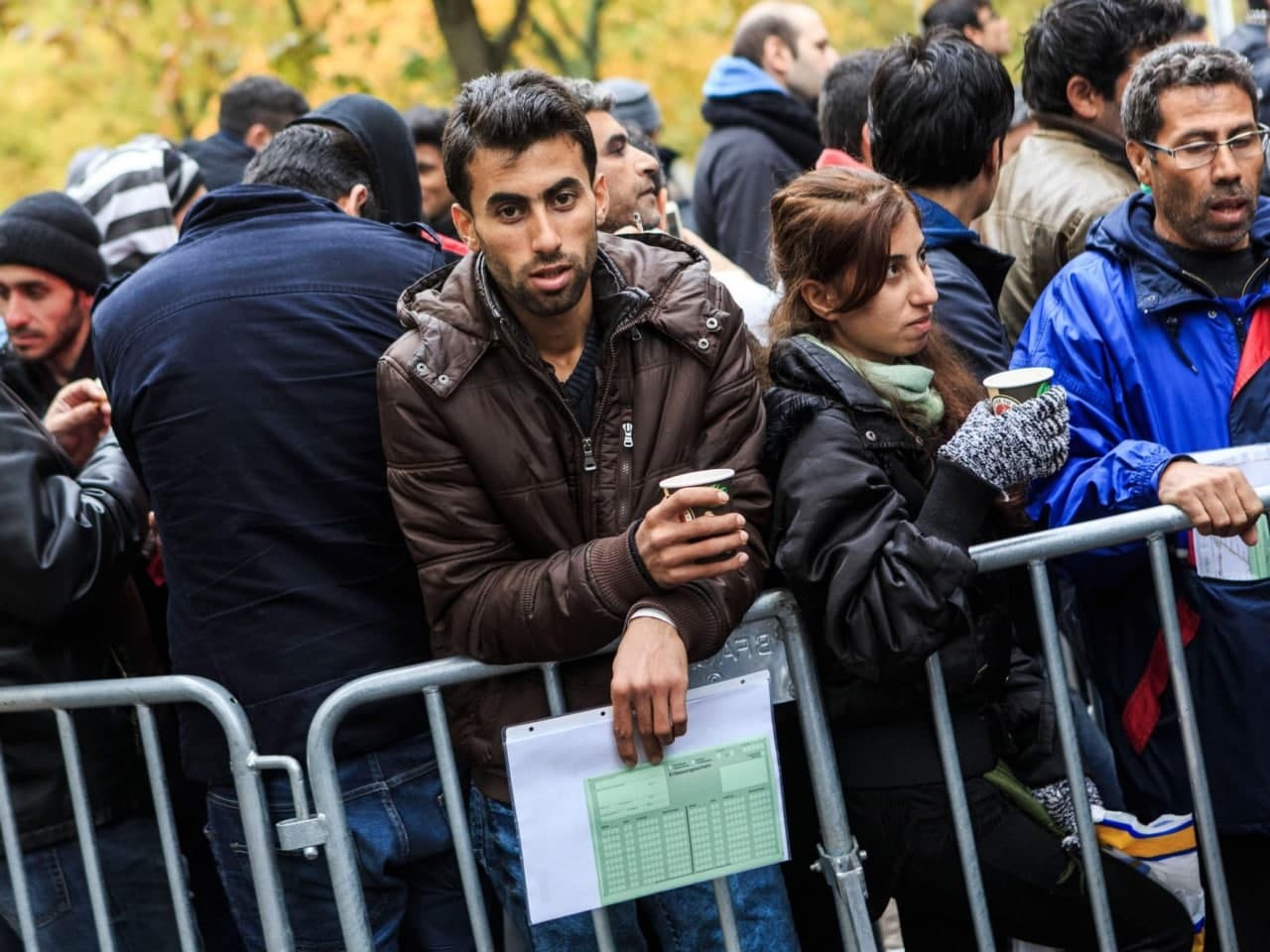 ألمانيا تتراجع عن ترحيل بعض ال...