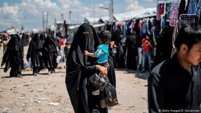 دعوات لأستراليا لإنقاذ عشرات ا...