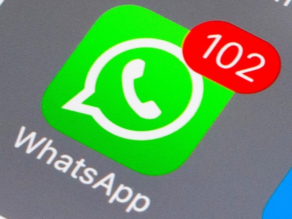 شركة "واتس أب" تحذر بحظر مستخد...