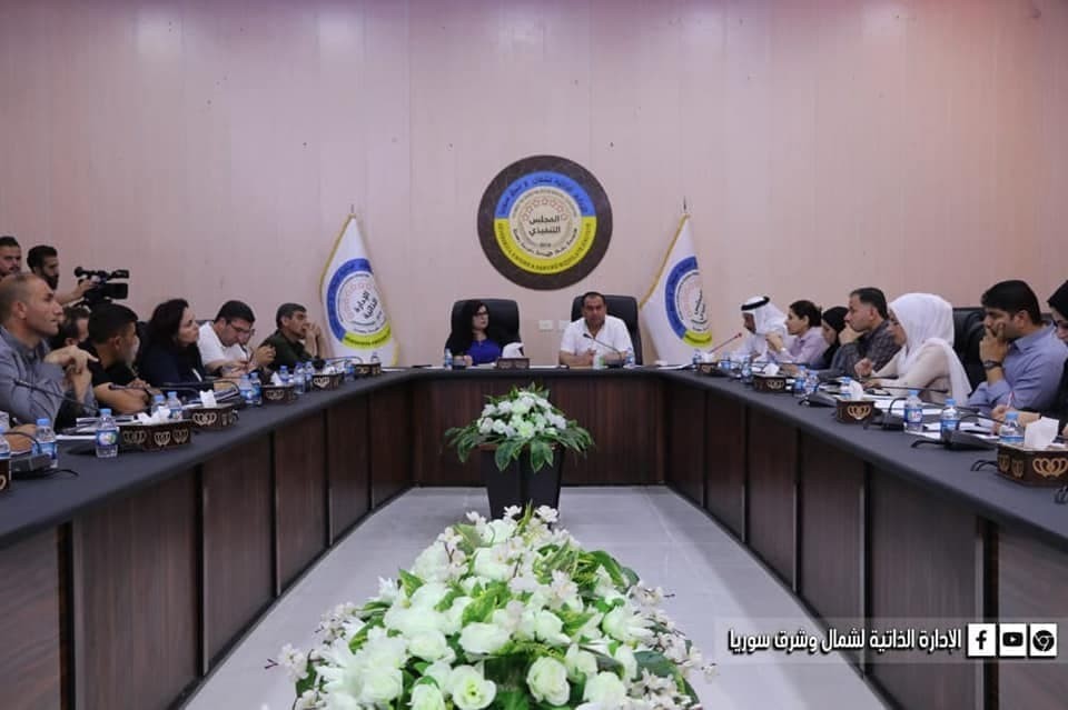 "الإدارة الذاتية" تعلق على قرا...