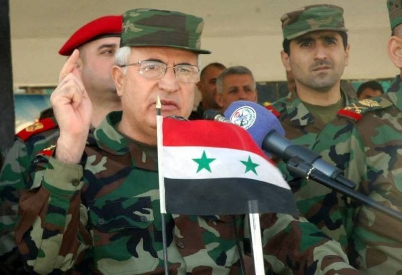 برفقة طائرات الاستطلاع.. وزير...