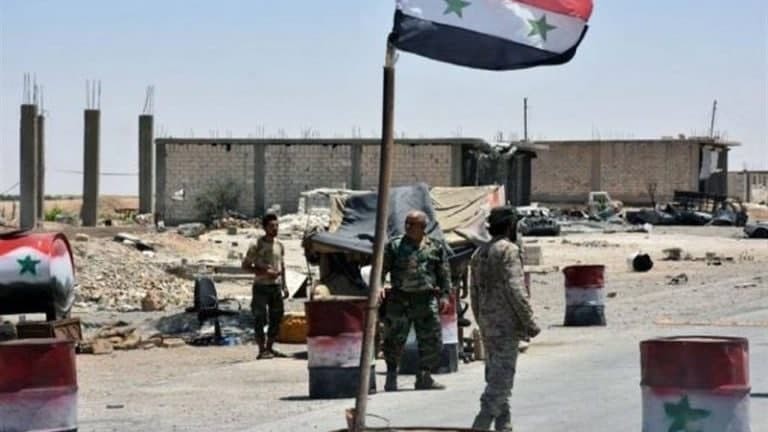 حواجز النظام تفرض مبالغ مالية...