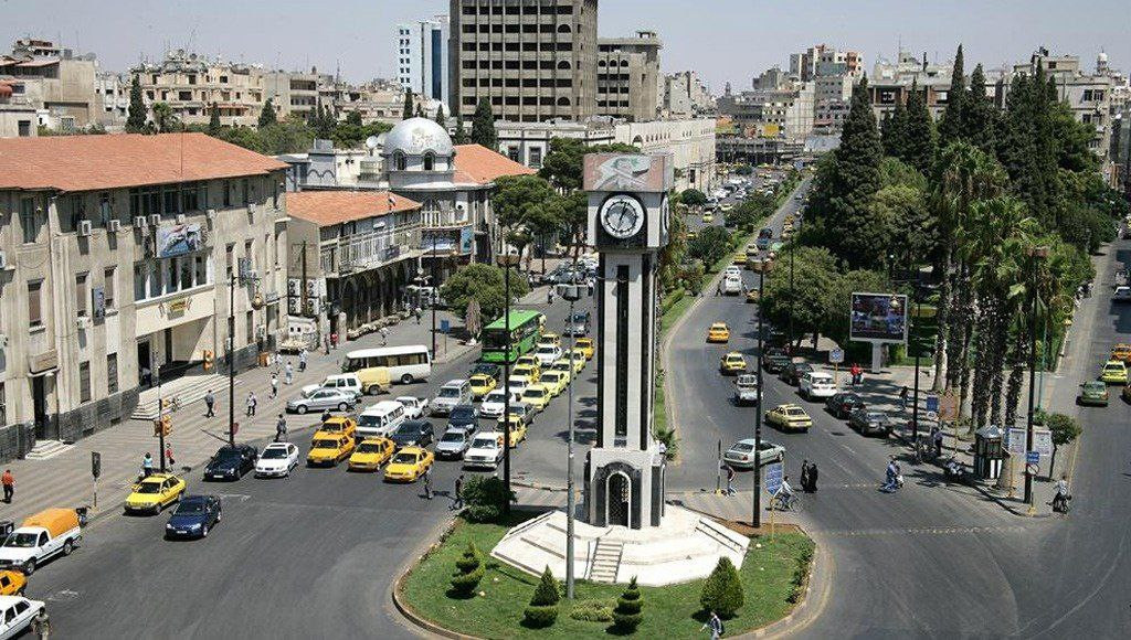 جنت أكثر من 100 مليون.. امرأة...