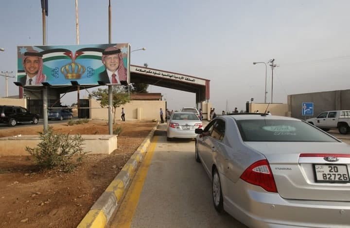 الأردن يعيد فتح "معبر جابر" مع...