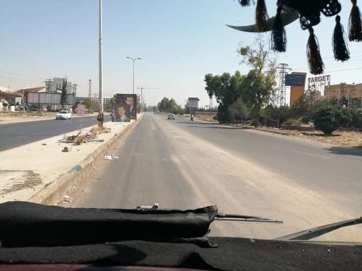 قوات النظام تزيل حاجزين من مدخ...
