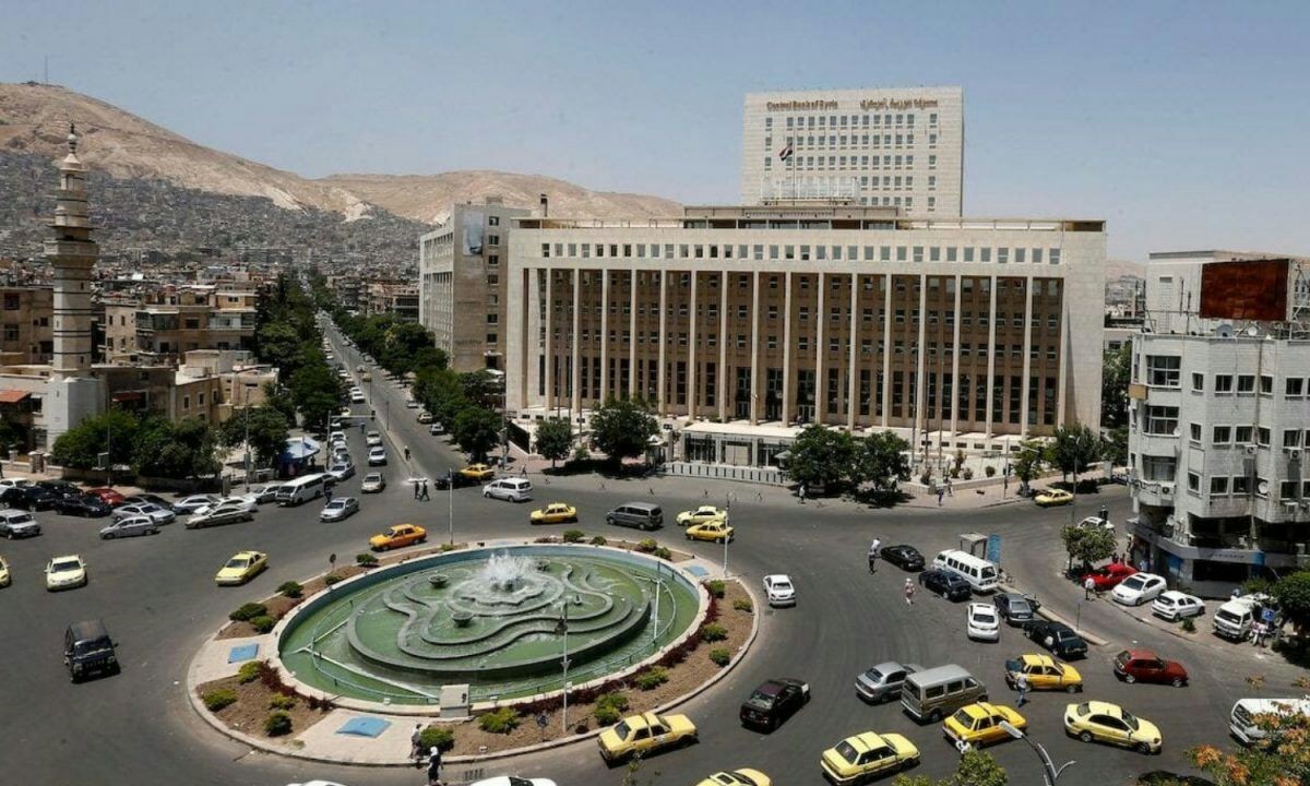 "المركزي السوري" يلزم الجامعات...