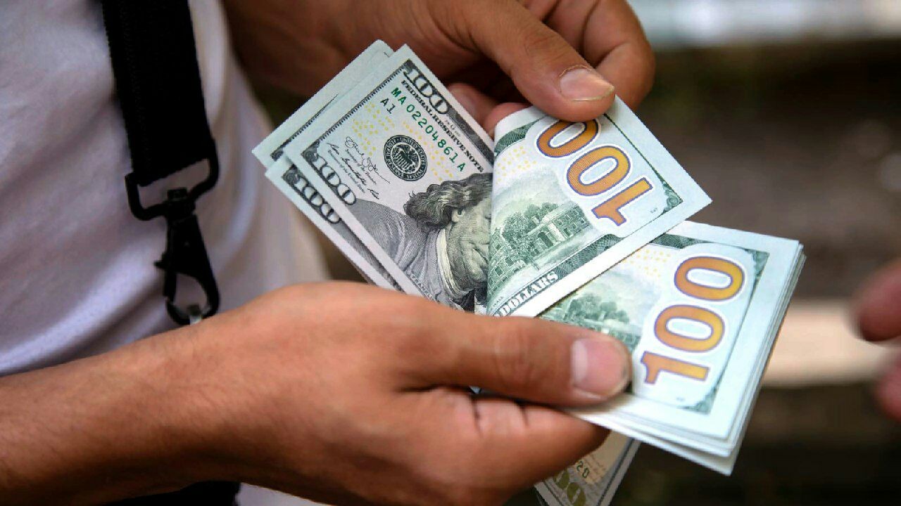 تحسن طفيف في سعر صرف الليرة ال...