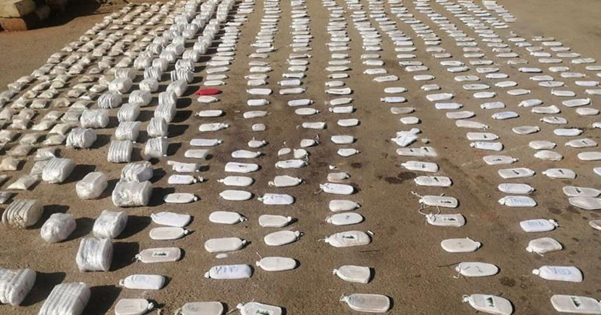 اشتباكات بين مهربين وقوات النظ...